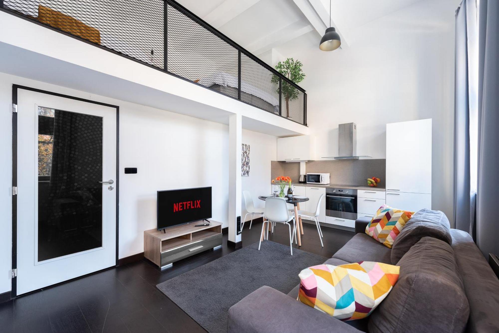 Modern Loft-apartments In Apartment *