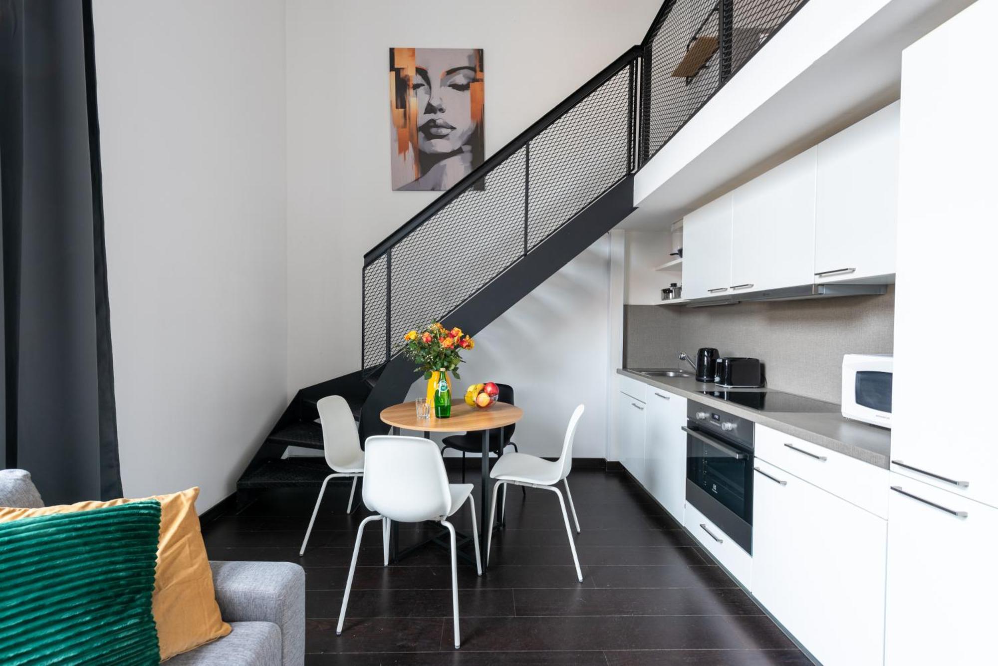 Modern Loft-apartments In Apartment *